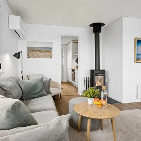 Ferienhaus Mayla - 50m From The Sea By Interhome