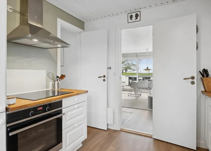 Mayla - 50m From The Sea By Interhome