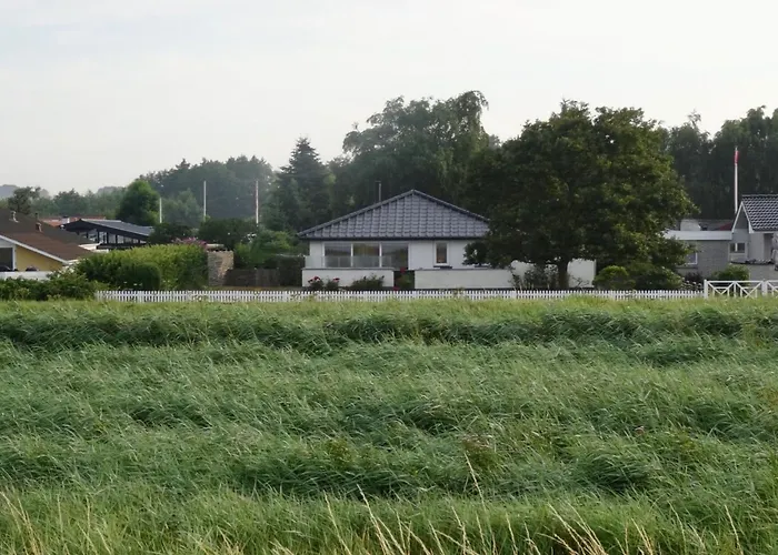 Holiday home Mayla - 50m From The Sea By Interhome *