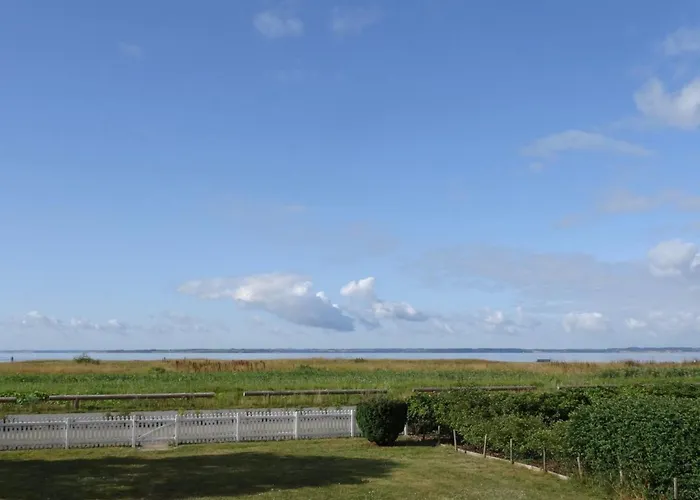 Holiday home Mayla - 50m From The Sea By Interhome