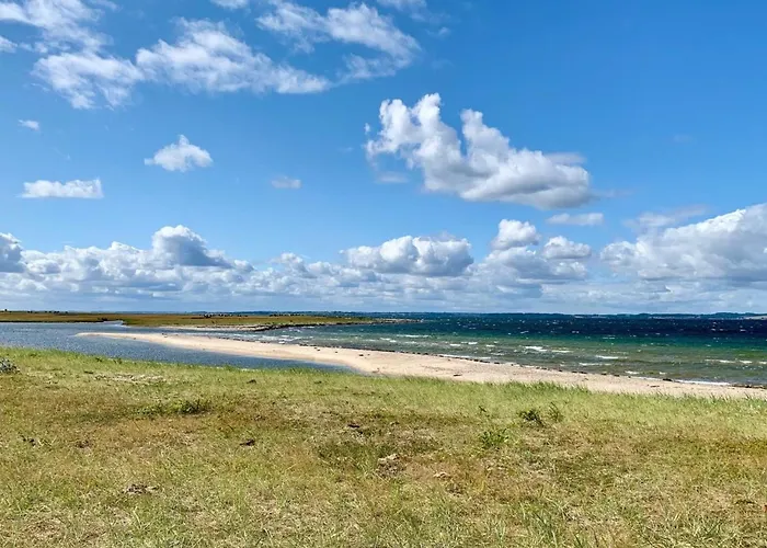 Holiday home Mayla - 50m From The Sea By Interhome